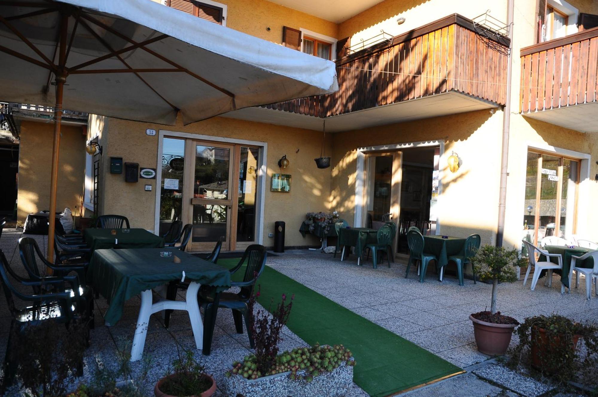 Hotel Cristina تينو المظهر الخارجي الصورة